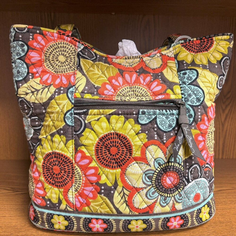Vera Bradley Quilted Shoulder Bag. Older Pattern, Excellent Condition - Picture 1 of 9